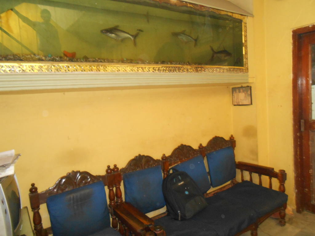 Hotel Sonmony Benares Buitenkant foto